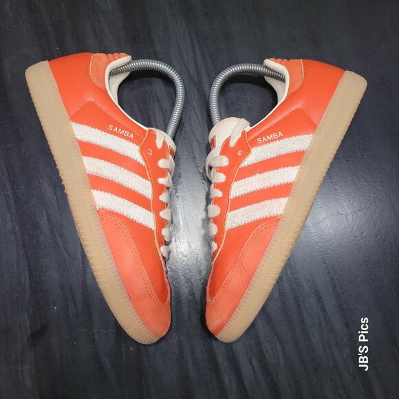 Adidas Samba Women's OG Originals Collegiate Orange & Cream White Gum Sole Shoes - Picture 2 of 16